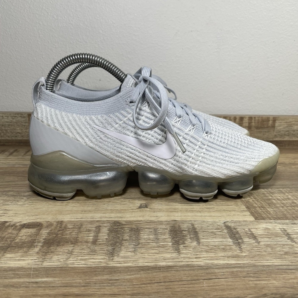 Nike Air‎ Vapormax Flyknit 3 Gray Platinum Sneakers AJ6900-102 Mens 7 Womens 8.5